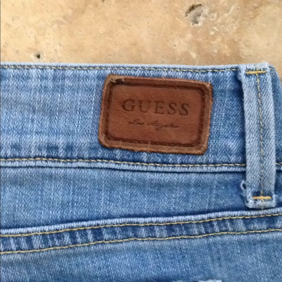 Women's guess shorts - Picture 3 of 4